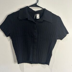 H&M Black Collard Crop Top - Size M fits like a S